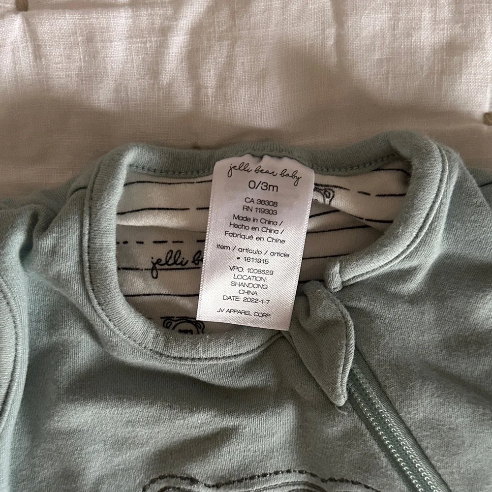 Adorable Bear Sleep Sack and Striped Pajama Set (047)